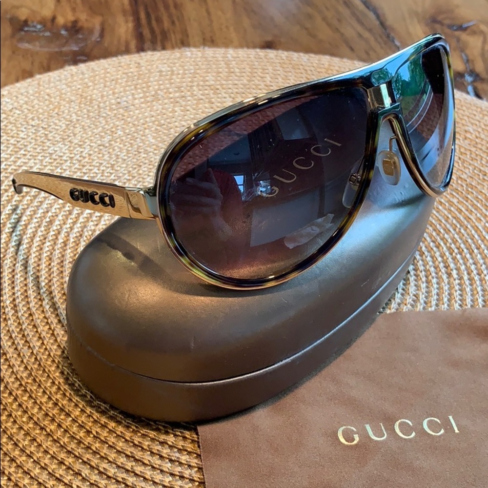 Gucci aviator sunglasses